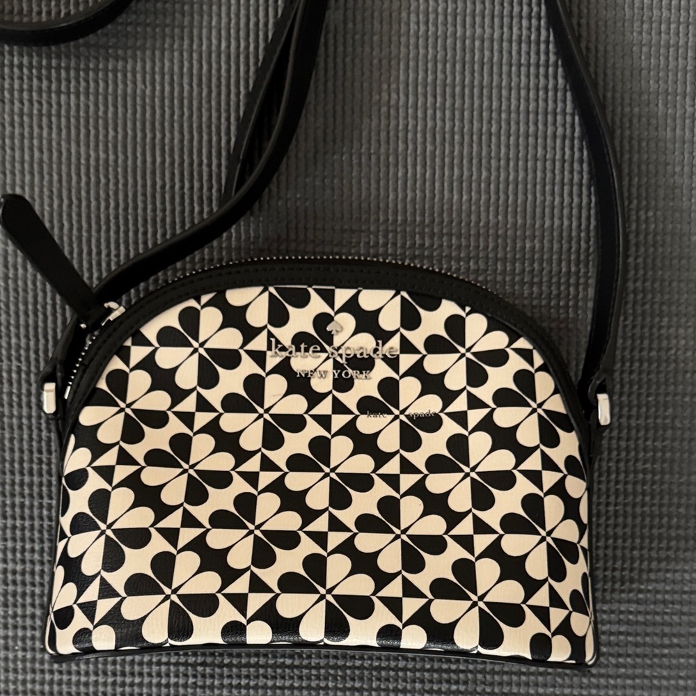 Kate Spade Hollie Spade Clover Geo Dome Crossbody - Black & White
